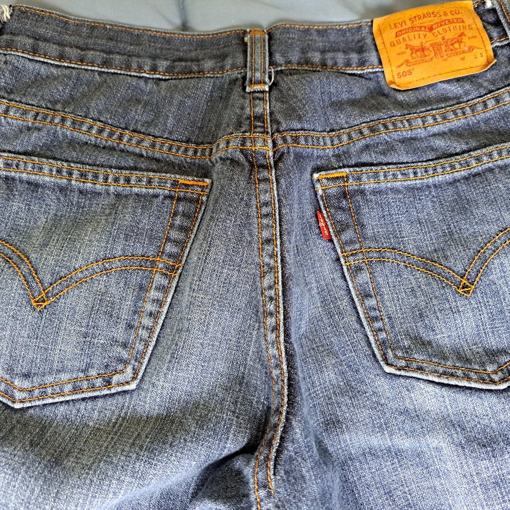 Women Classic 505 Levi Jeans Size 6